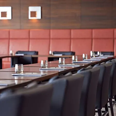 Отель Nuerburgring Congress Нюрбург